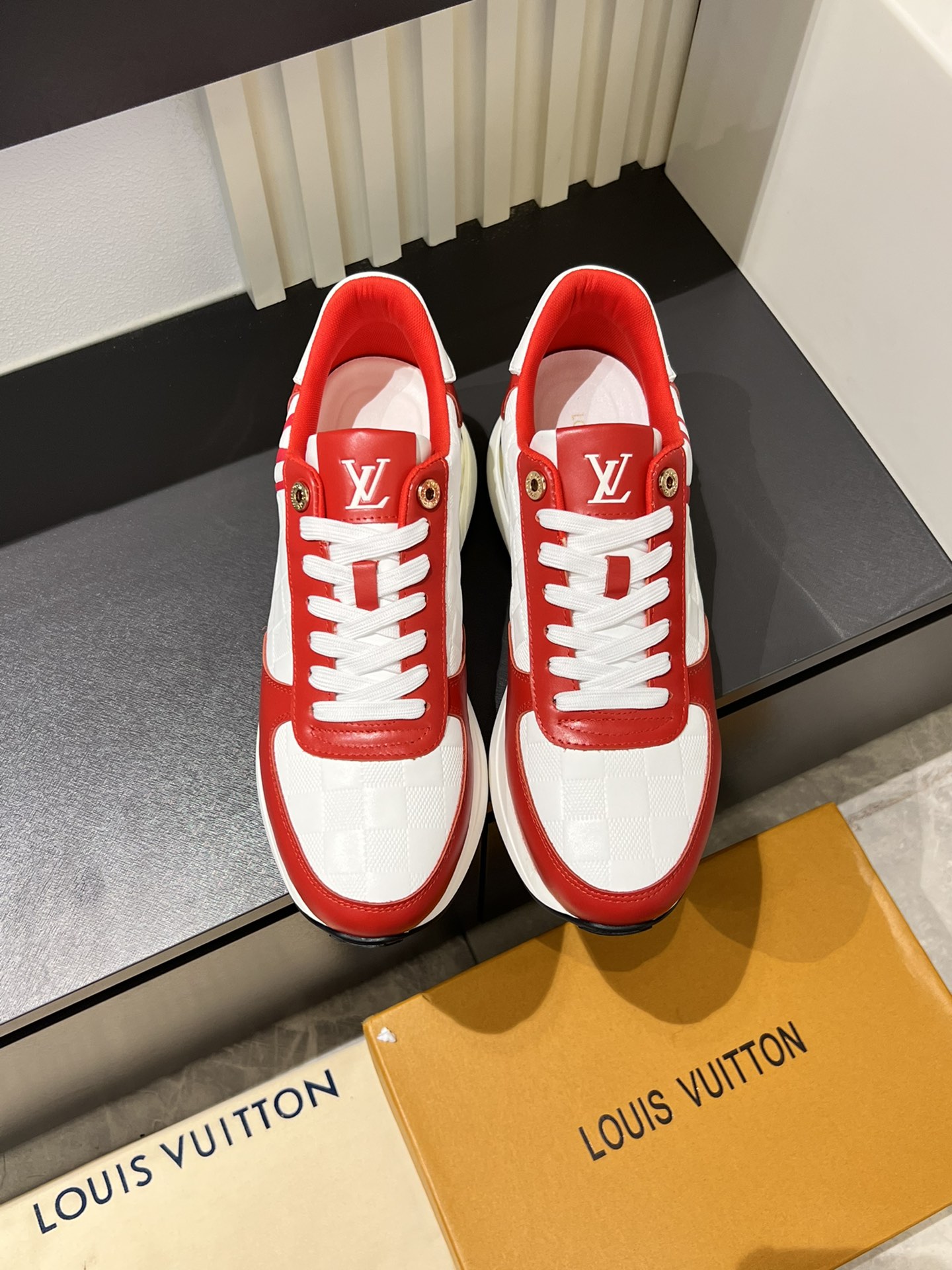 루이비통 네오 스니커즈