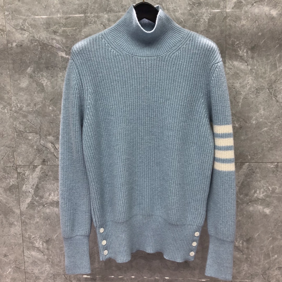 에이미 터틀넥 스웨터