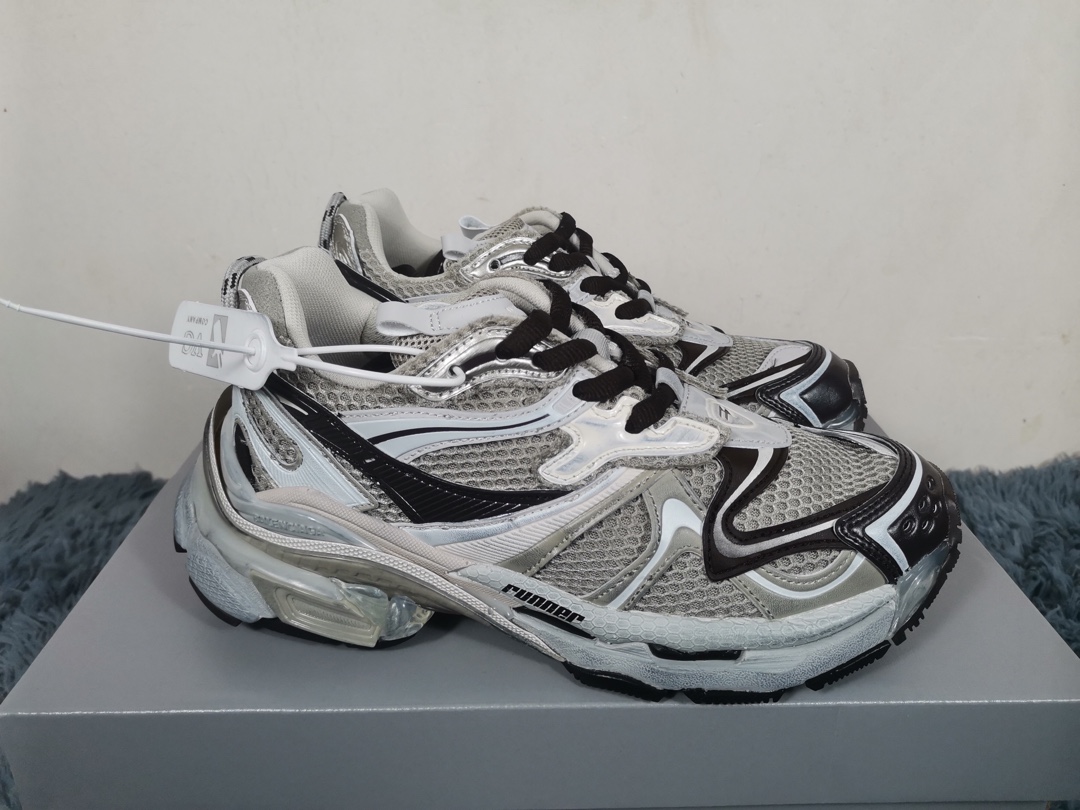 발렌시아가 러너2.0 스니커즈