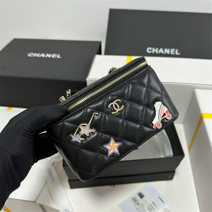 Chanel 샤넬 파우치 백 18CM AS96046