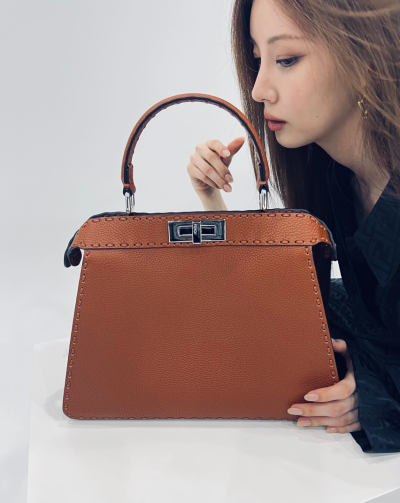 [소녀시대 서현] FENDI 펜디 피카부 ISeeU 스몰백
