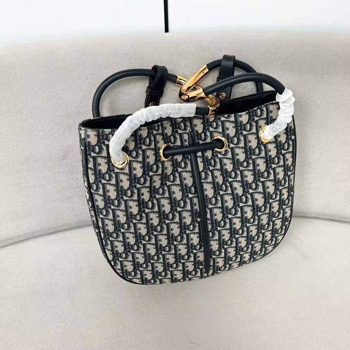 Dior 디올 여성 노리타 미디엄 백 M2312