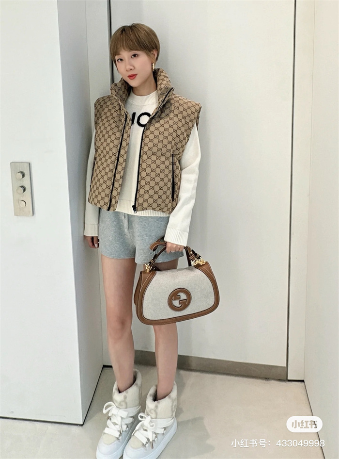 GUCCI 구찌 블론디 미디엄 핸들백 ‎815716 2024/신상 2color