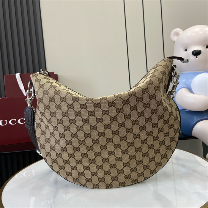 GUCCI 구찌 보디 미디엄 숄더백 817420 2024/신상