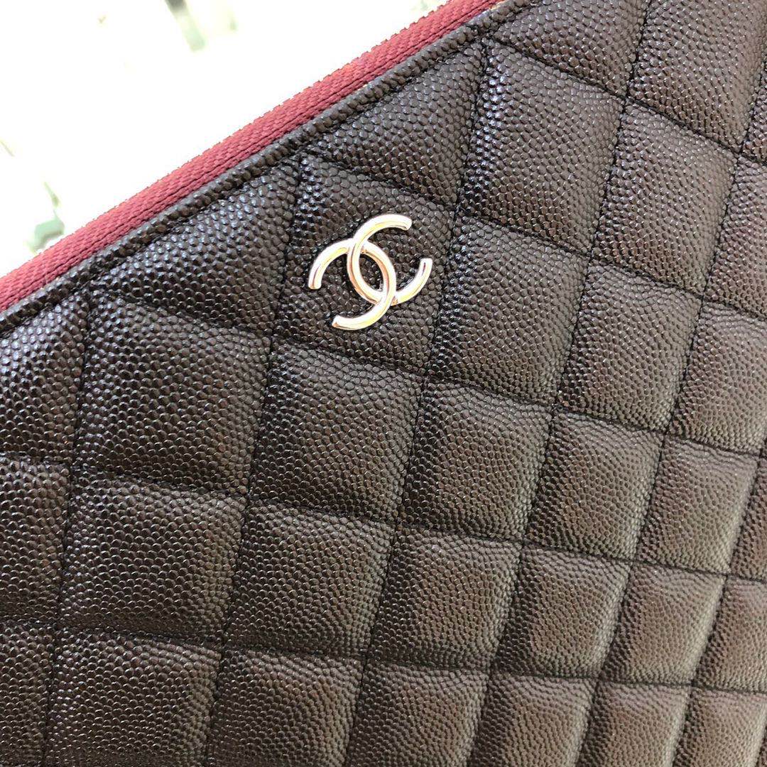 CHANEL 샤넬 캐비어 클러치 33CM AS1009