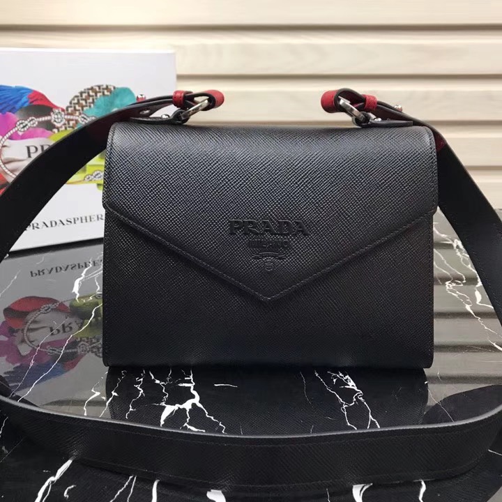 프라다 19신상 사피아노 모노크롬 1BD186