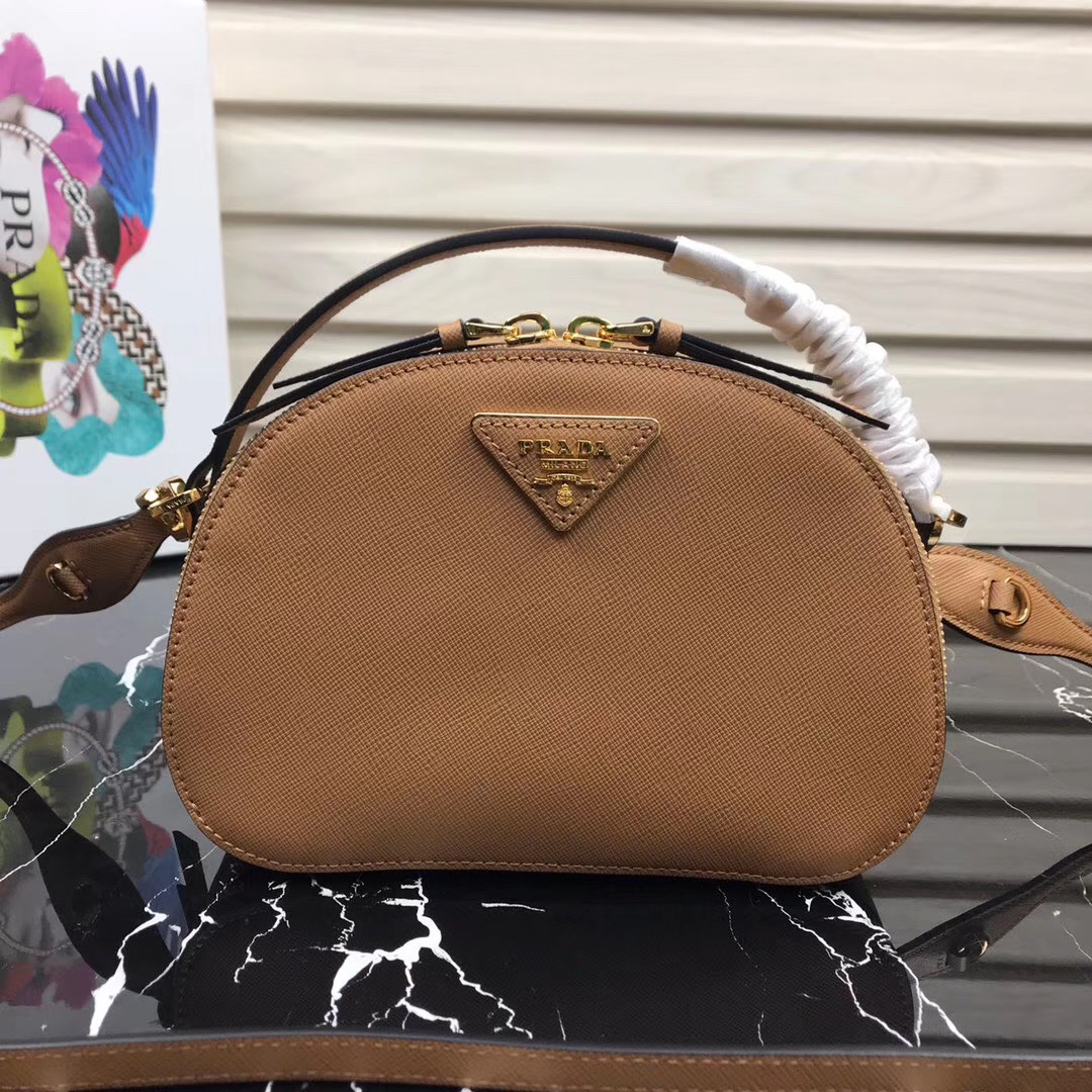 프라다 토트&숄더백 신상 21CM