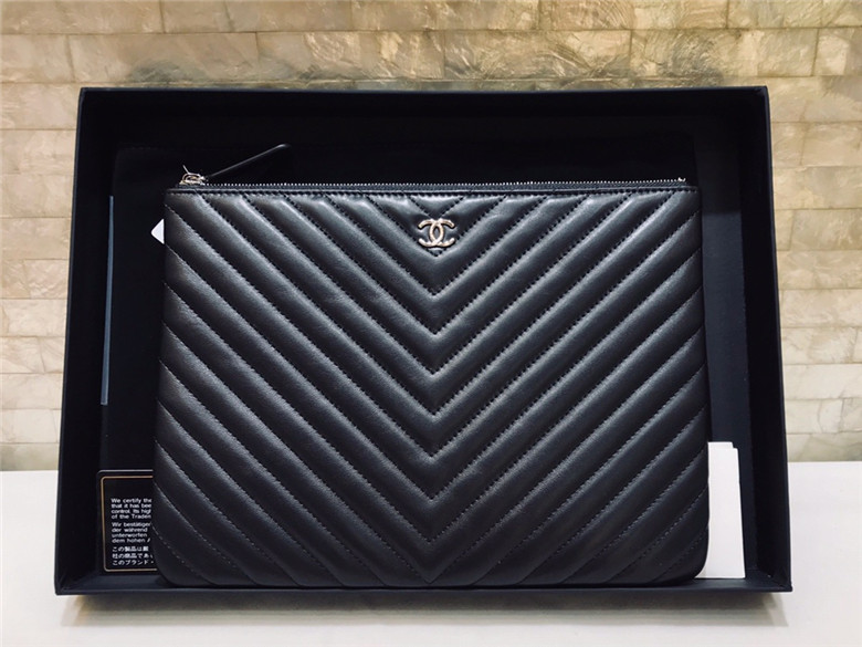 샤넬 램스킨 V 클러치 27CM AS10203