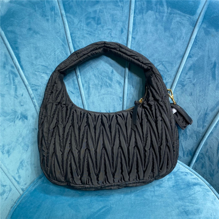  MIUMIU 미우미우 호보백 5BC108