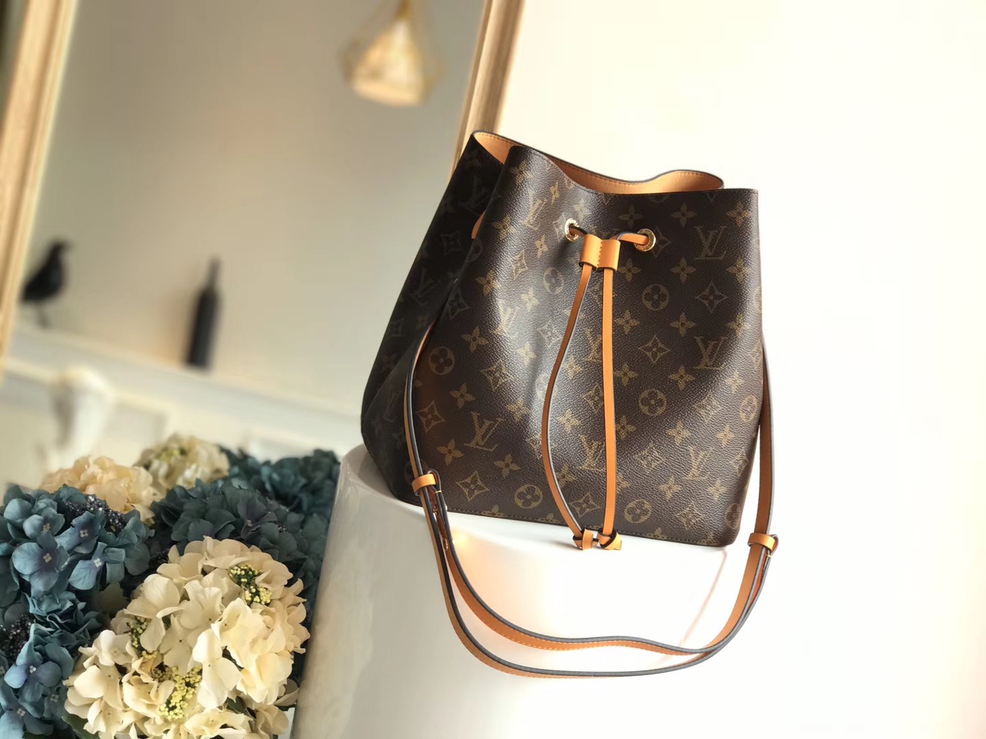 루이비통 네오노에백 신상 NEONOE M44021