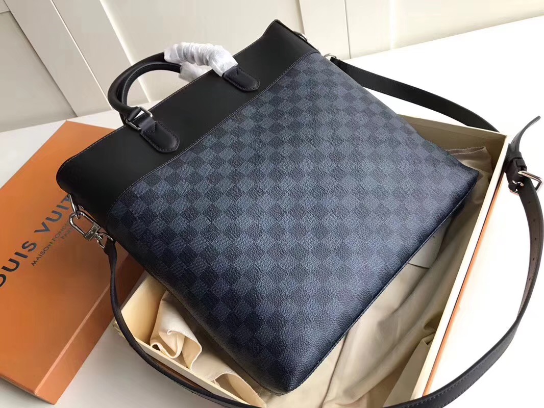 루이비통 뉴포트백 신상 N41588