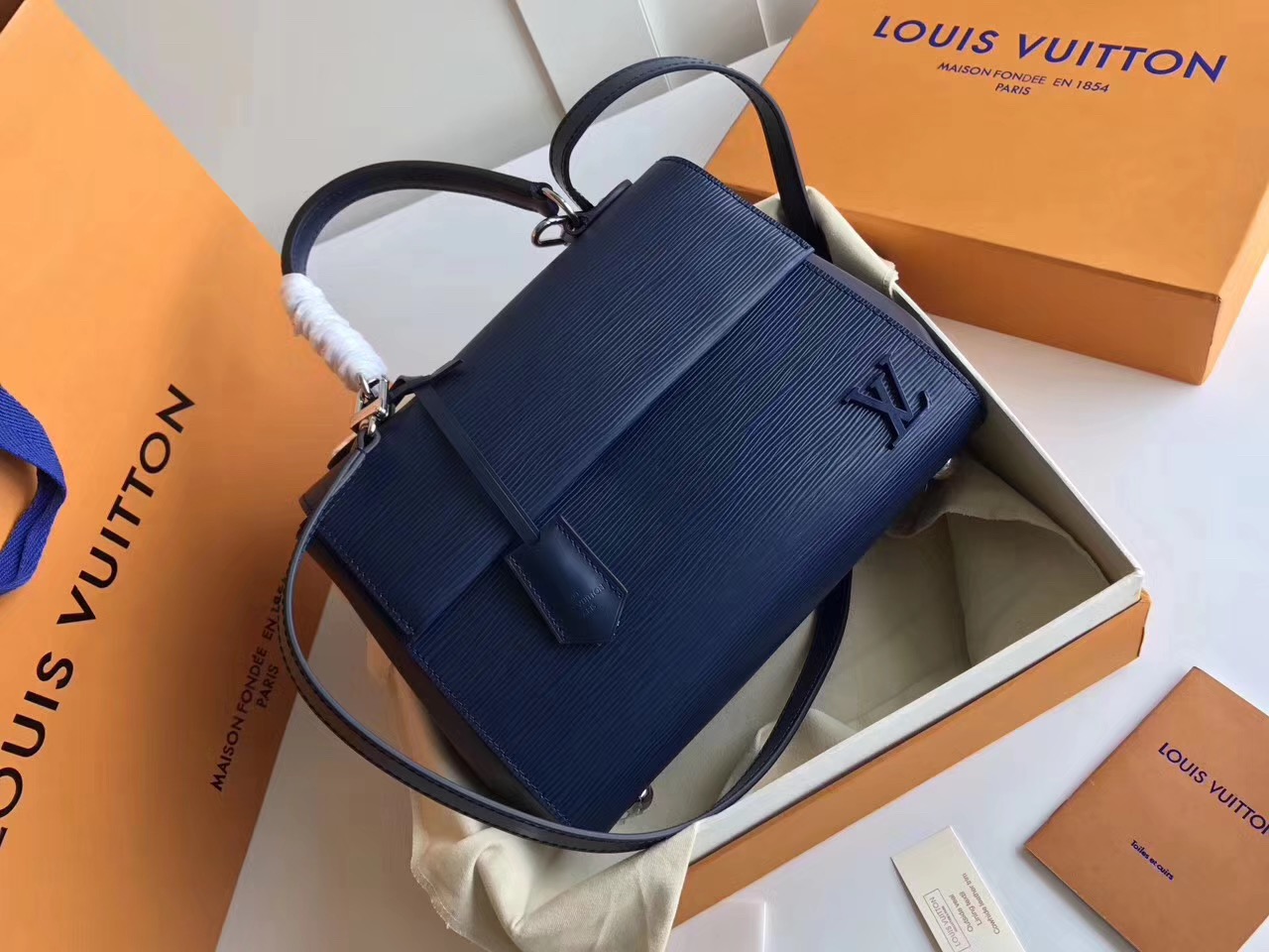 루이비통 클루니백 BB M41312