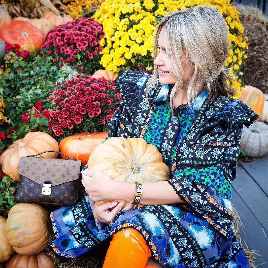 루이비통 포쉐트 메티스 리버스백 POCHETTE METIS MONOGRAM REVERSE M41465