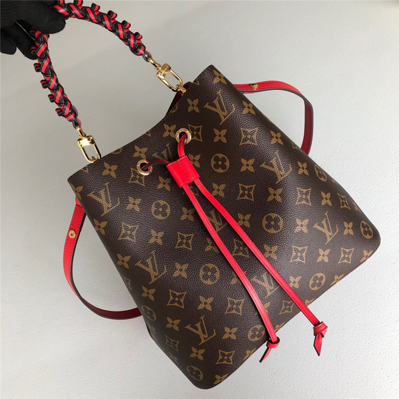 LOUIS VUITTON 루이비통 네오노에 M43985 신상