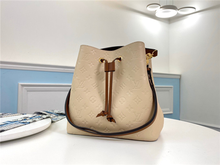 루이비통 네오노에 앙프레뜨 M45256 2020/신상