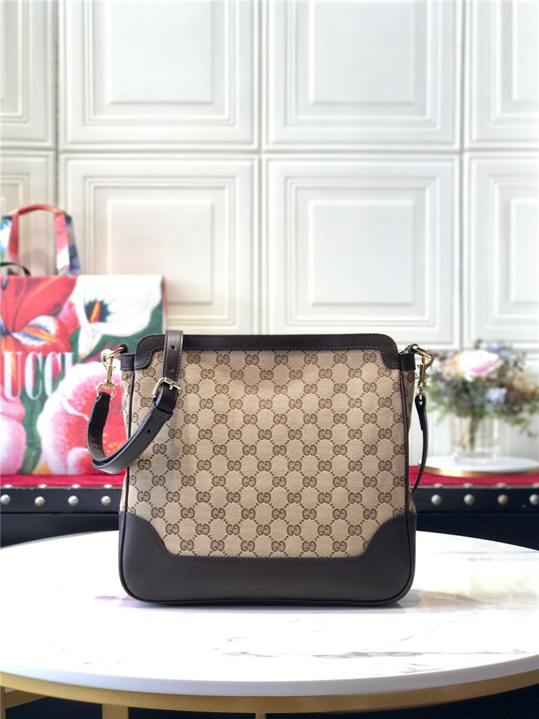 구찌 숄더백 미듐 498158 2109/신상