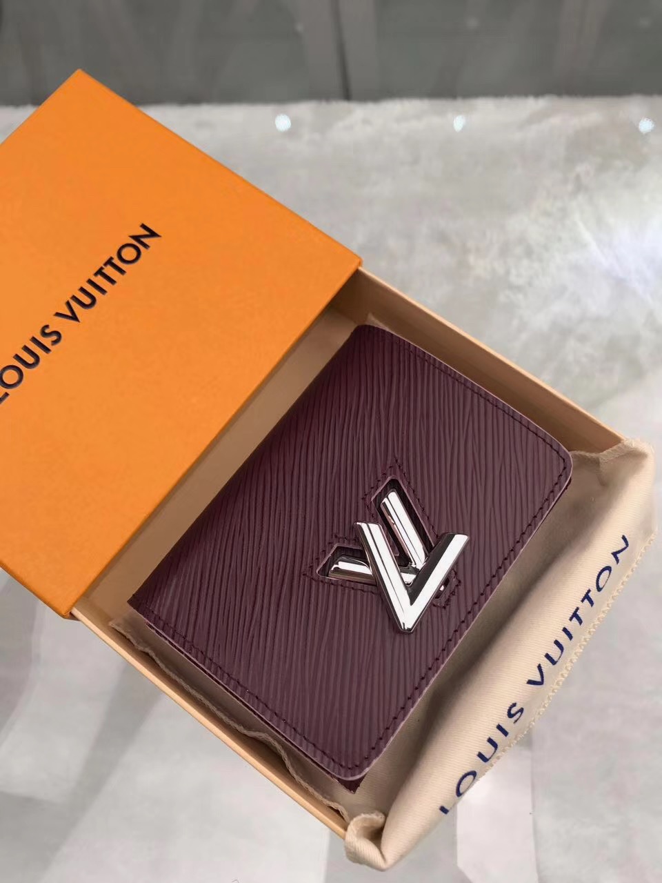  Louis Vuitton 루이비통 신상 M67709
