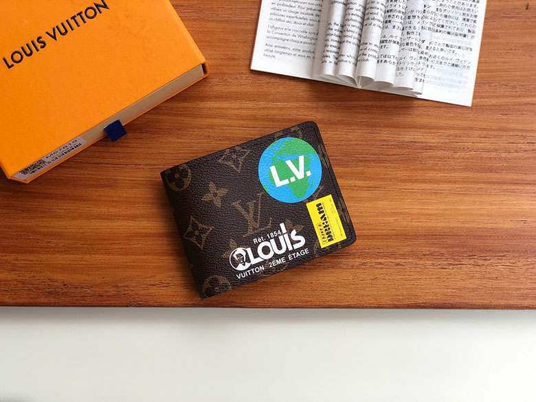  Louis Vuitton 루이비통 반지갑 M67819