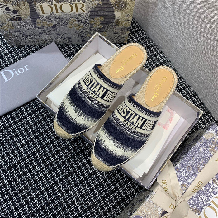 DIOR 디올 투알드주이 뮬 슬리퍼 D36987