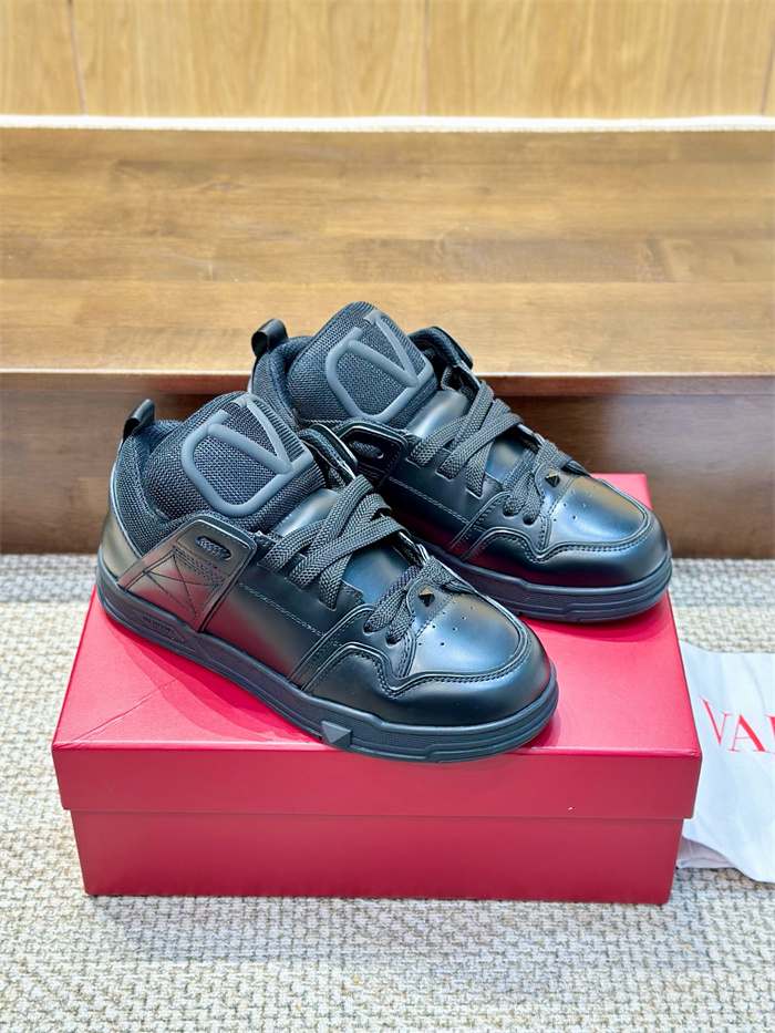 Valentino 발렌티노 남여공용 스니커즈 V74346