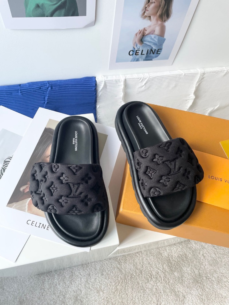 Louis Vuitton 루이비통 풀 필로우 플랫 컴포트 뮬 슬리퍼