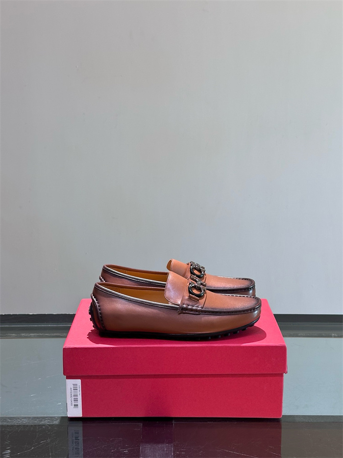 FERRAGAMO 페레가모 남성용 로퍼 F31993-2 2024/신상