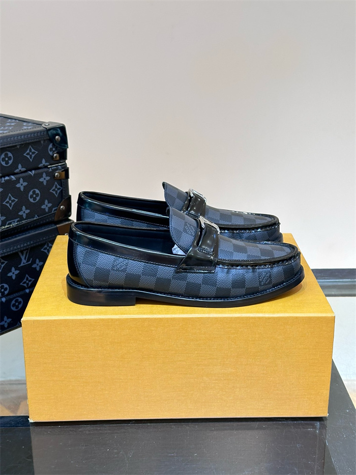 LOUIS VUITTON 루이비통 남성용 로퍼 L92278-2 2024/신상