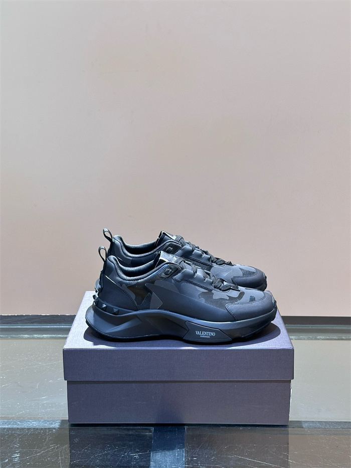 VALENTNIO 발렌티노 남성용 스니커즈 V99668-2 2024/신상 블랙/화이트 2color