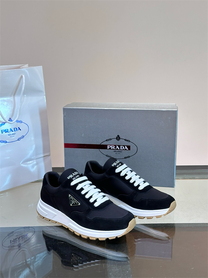 PRADA 프라다 남성용 스니커즈 P78689-1 2024/신상