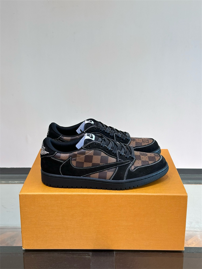 LOUIS VUITTON 루이비통x나이키 남성용 스니커즈 L96330-2 2024/신상 2COLOR