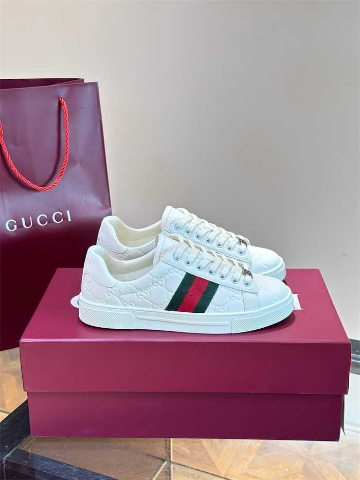 GUCCI 구찌 남여공용 스니커즈 G89725-2 2024/신상