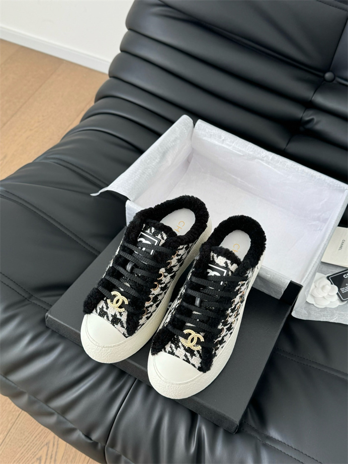 CHANEL 샤넬 여성용 스니커즈 C62405-1 2024/신상