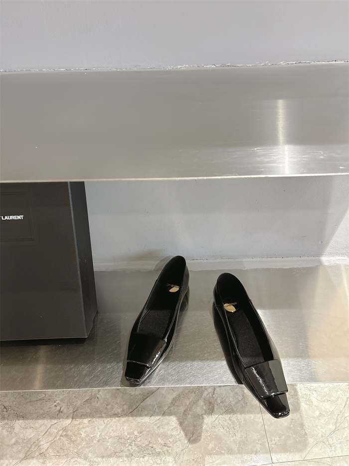 SAINT LAURENT 생로랑 여성용 단화 Y71693-1 2024/신상