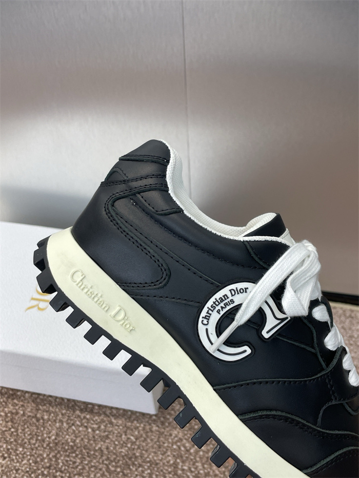 DIOR 디올 여성용 스니커즈 D40697-2 2024/신상 블랙,화이트 2color