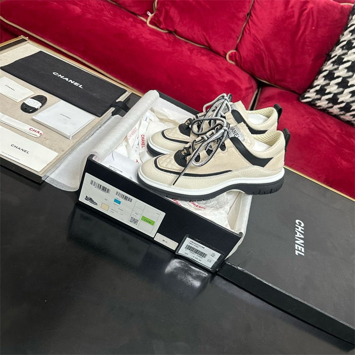 CHANEL 샤넬 여성용 스니커즈 C71593-2 2024/신상 블랙,아이보리 2color