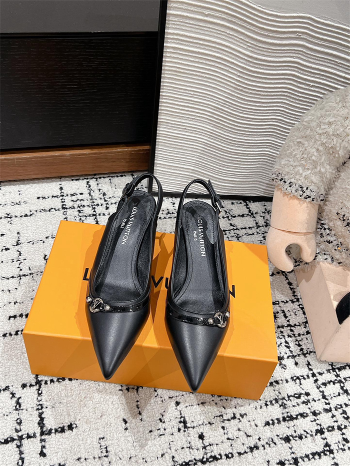 LOUIS VUITTON 루이비통 여성용 샌들 (굽높이4.5CM) L18334-2 2024/신상 블랙,화이트 2color