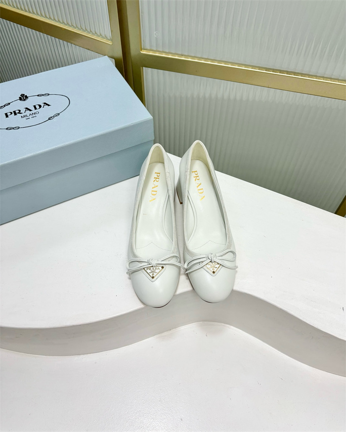 PRADA 프라다 여성용 구두 (굽높이5.5CM) P74452-2 2024/신상 2COLOR