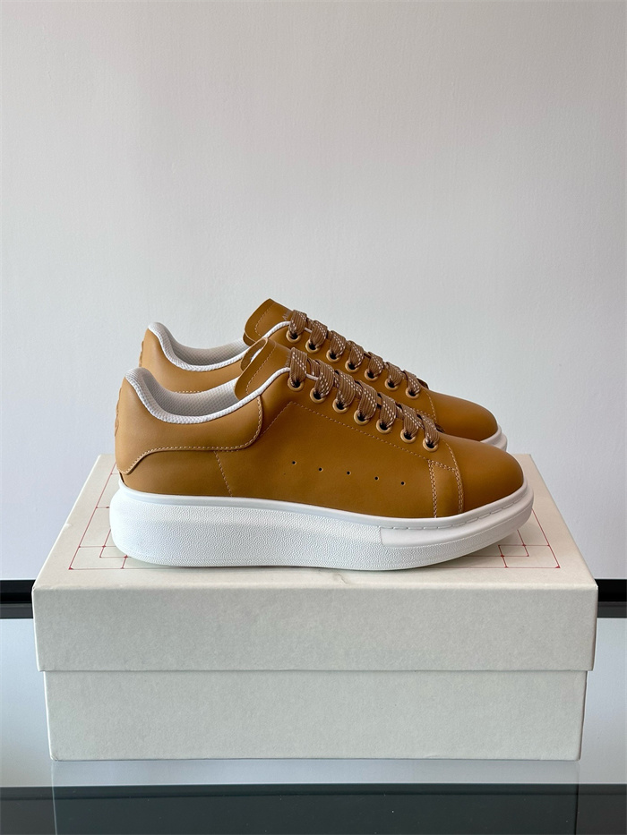 ALEXANDER MCQUEEN 알렉산더맥퀸 남여공용 스니커즈 M17546-2 2024/신상 2COLOR