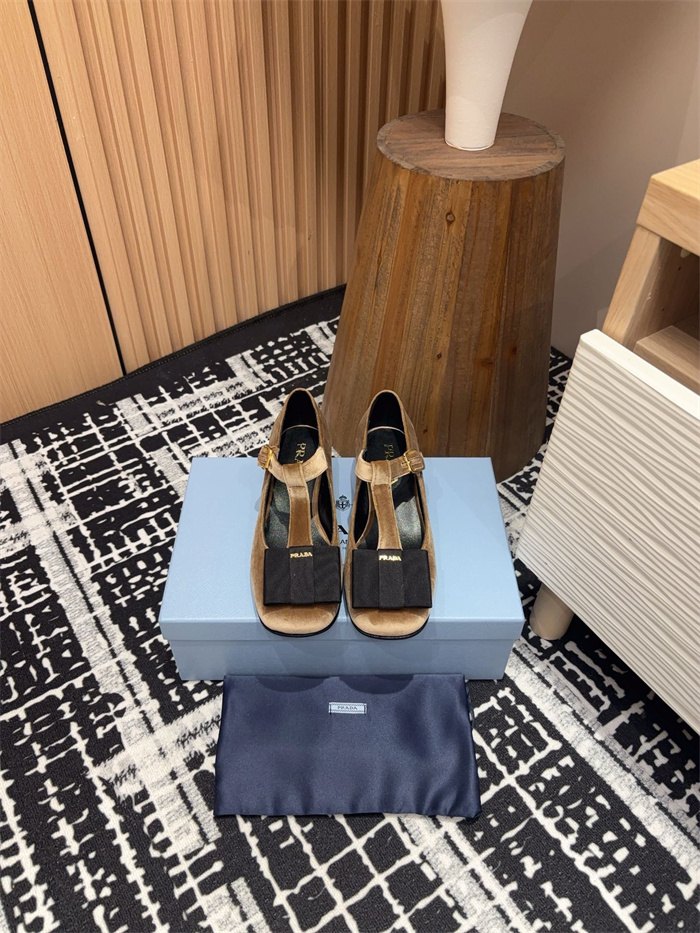 PRADA 프라다 여성용 로퍼 (굽높이3.5CM) P66352-1 2024/신상 2COLOR