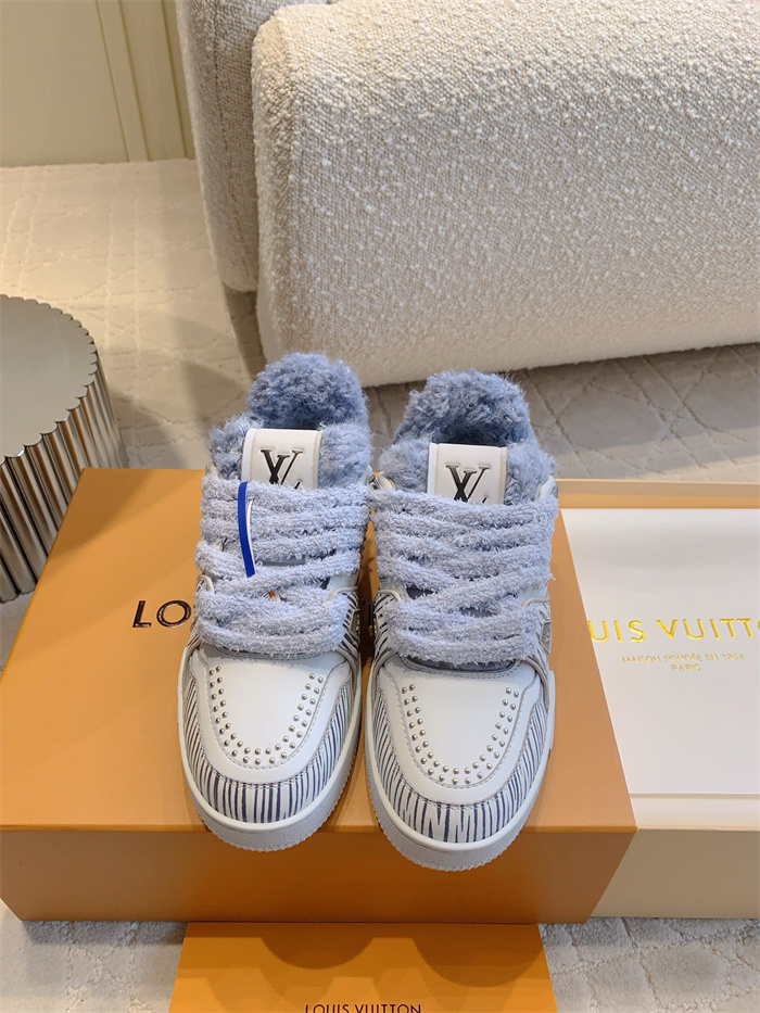 LOUIS VUITTON 루이비통 남여공용 스니커즈 L94229-1 2024/신상 2COLOR