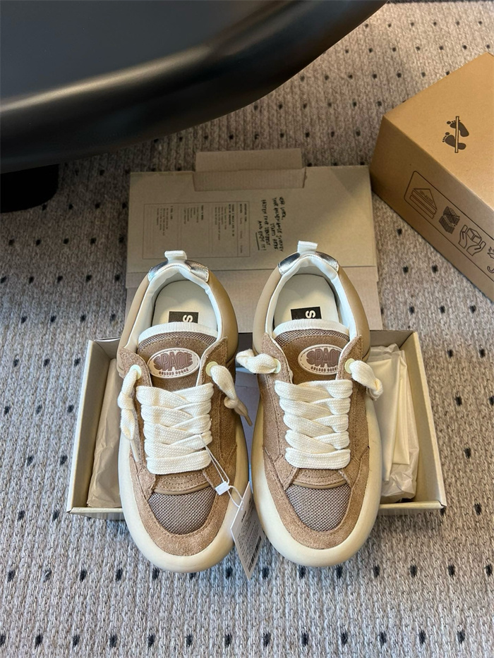 GOLDEN GOOSE 골든구스 여성용 스니커즈 G79712-1 2024/신상 2COLOR