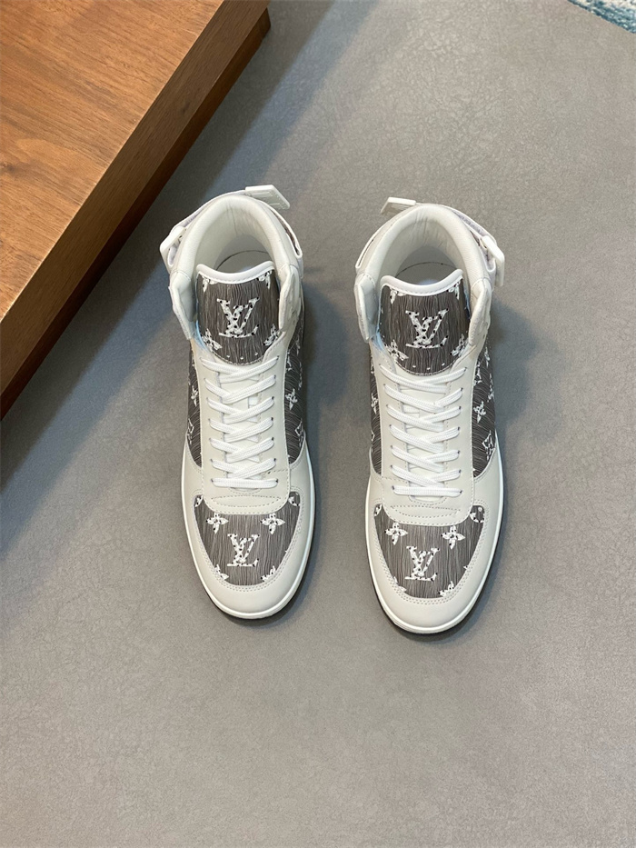 LOUIS VUITTON 루이비통 남성용 스니커즈 L17320-2 2024/신상 2COLOR