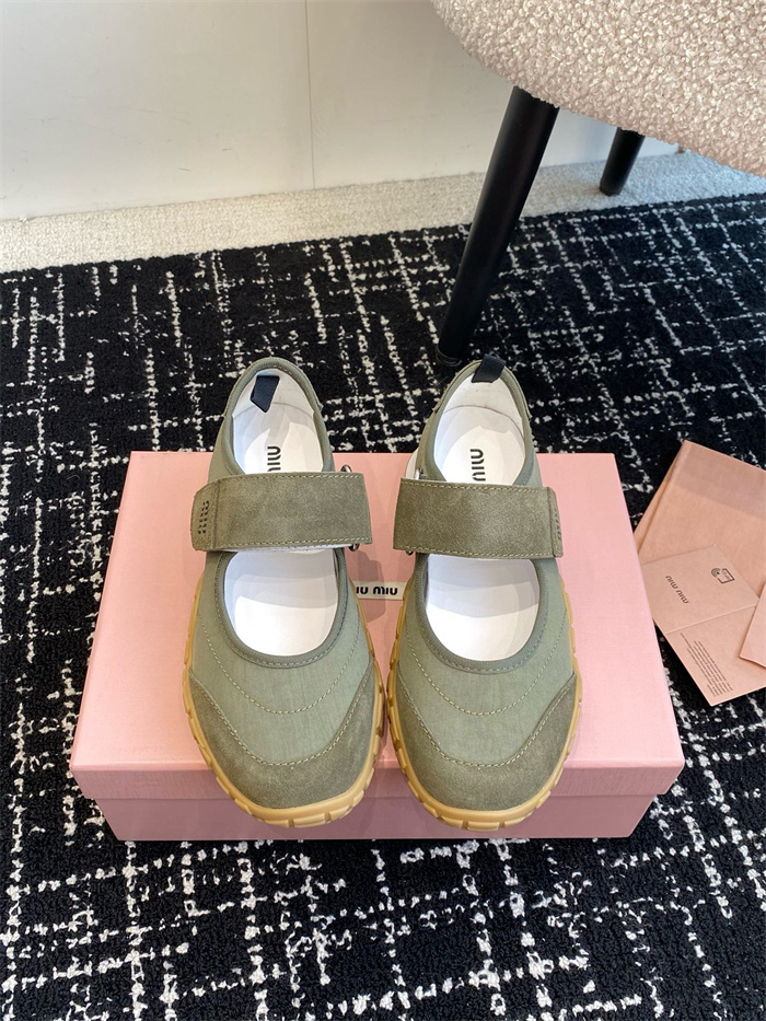 MIUMIU 미우미우 여성용 스니커즈 M55715-1 2024/신상 2COLOR