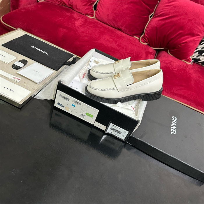 CHANEL 샤넬 여성용 로퍼 C78478-1 2024/신상 2COLOR