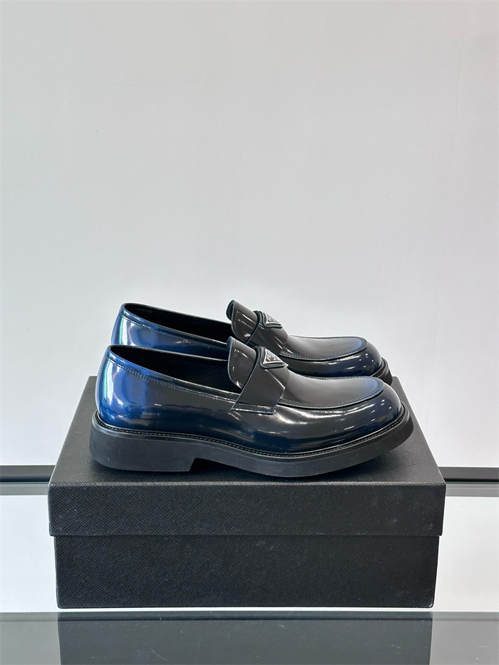 PRADA 프라다 남성용 로퍼 P44523-2 2024/신상 2COLOR