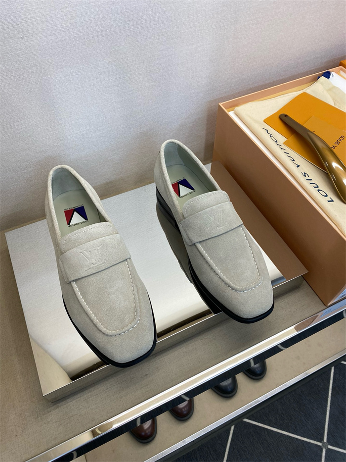 LOUIS VUITTON 루이비통 남성용 로퍼 L93268-1 2024/신상 2COLOR