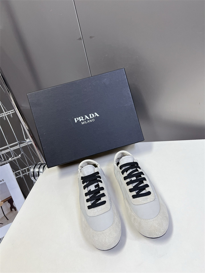 PRADA 프라다 남여공용 스니커즈 P23315-1 2024/신상 2COLOR