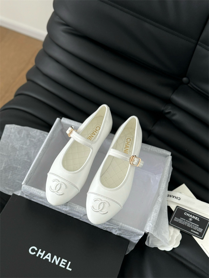 CHANEL 샤넬 여성용 단화 C45855-1 2024/신상 2COLOR