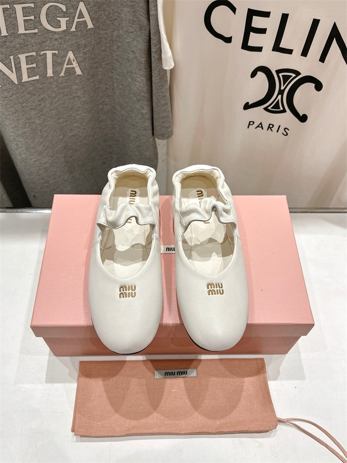 MIUMIU 미우미우 여성용 단화 M82234-1 2024/신상 2COLOR