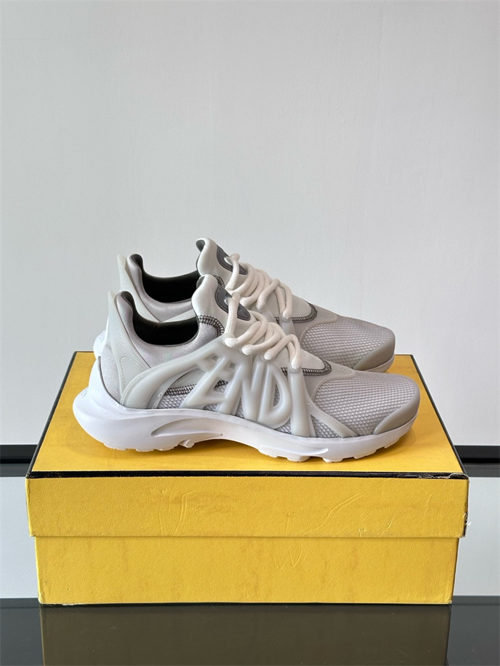 FENDI 펜디 남성용 스니커즈 F68527-1 2024/신상